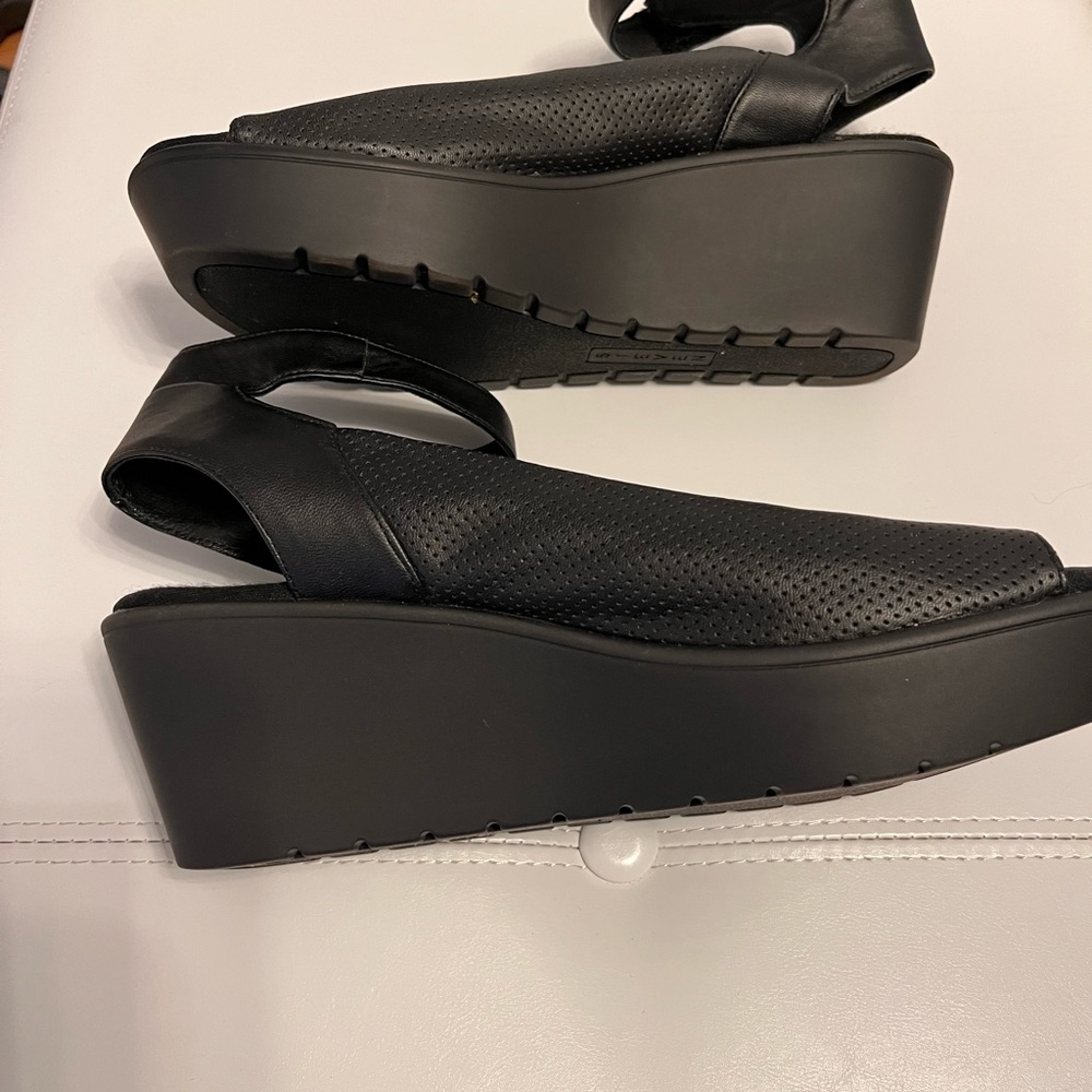 Babelle Steve Madden Size 9.5 Black